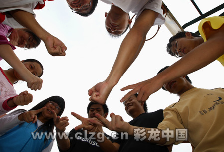 云南最牛高考班揭秘:全班59名同學(xué)全上600分