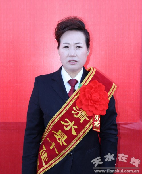 張玉梅.jpg