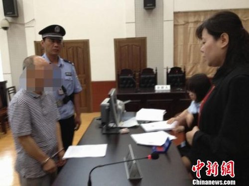 廣西鐘山原縣委書記受賄500萬獲刑11年半(圖)